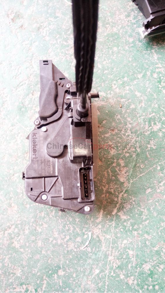 Rear door lock 6205100-MK04-CN01 for Changan