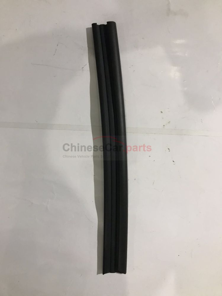 Rear mud groove under the rear door glass 6207113-BQ01 for Changan