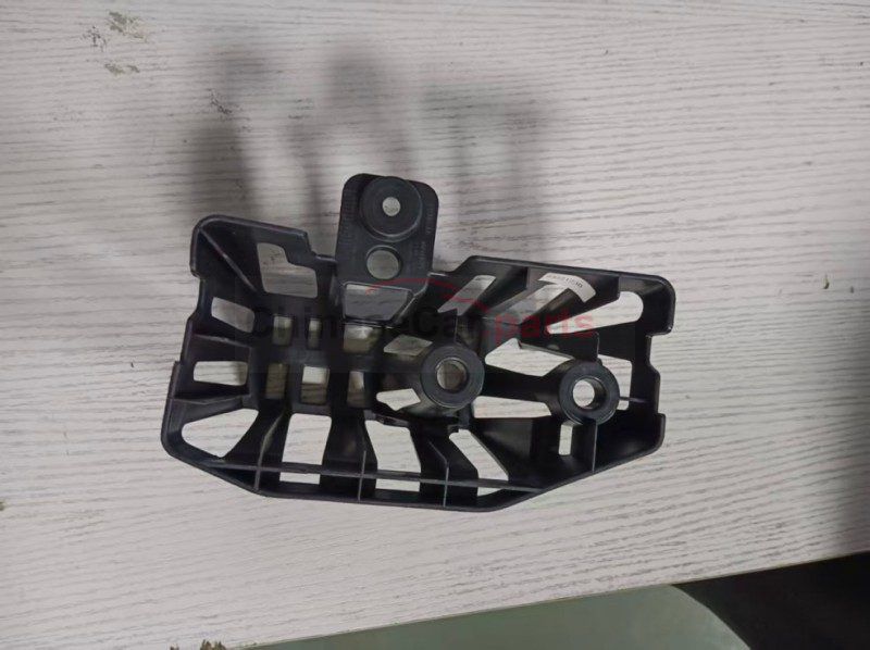 BUMPER CENTER BRACKET S111F271301-1800 for Changan