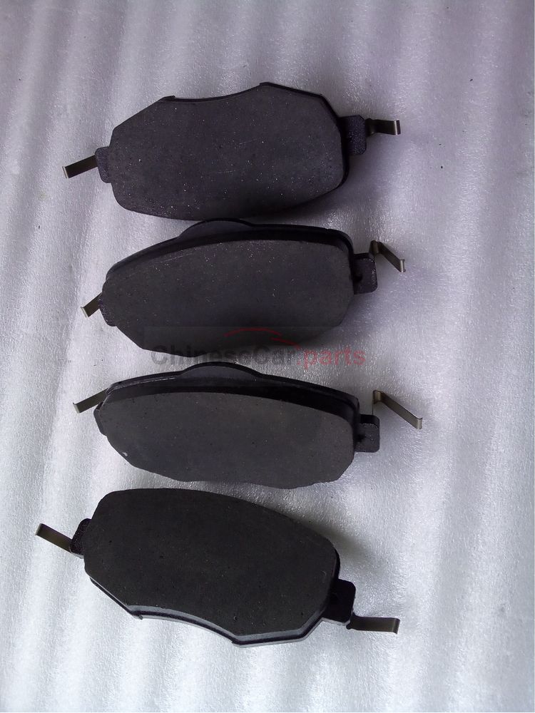 Front brake pad 3501180-MK01-DE01 for Changan