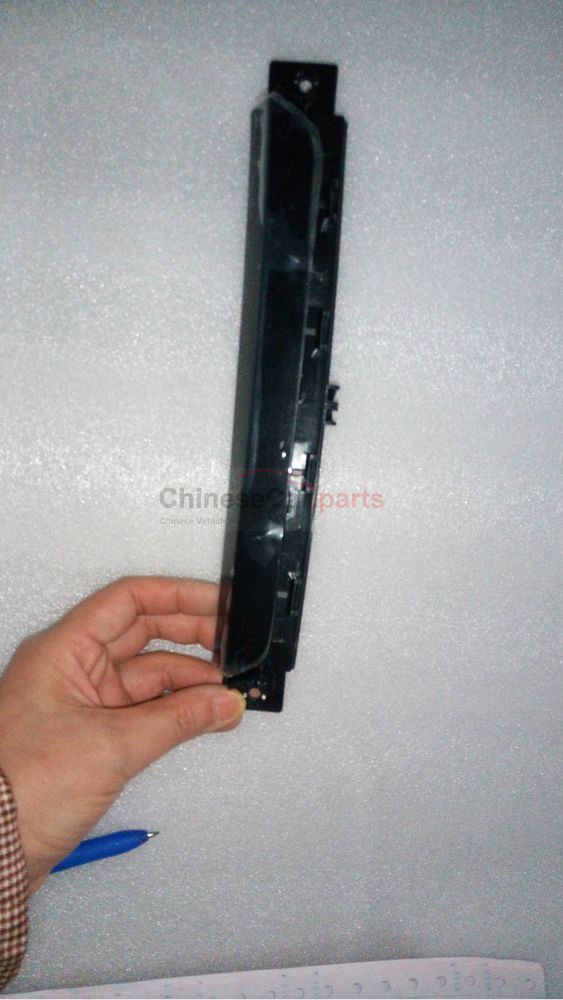 Central decorative piece of dashboard 3785500-BQ01 for Changan